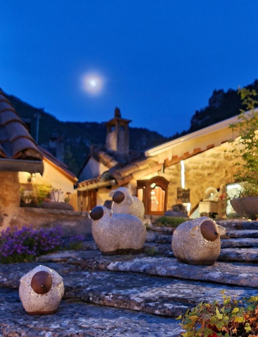 Bed and Breakfast La Grange Templiere 2018 Peyreleau Exterior foto